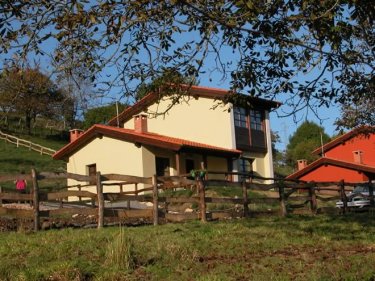 Casa rural La Coviella del Sidron (Asturias) Casa rural La Coviella del Sidron (Asturias)