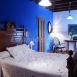 Habitación matrimonial con balcón y vistas a Picos