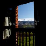 Habitación matrimonial con ventanal a los Picos