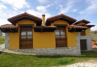 Casa Jucavau (Asturias) Casa Jucavau (Asturias)