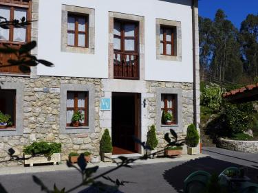 Casa Rural El Hogueru (Asturias) Casa Rural El Hogueru (Asturias)