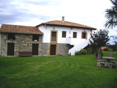 Casa de Aldea el Cuetu (Asturias) Casa de Aldea el Cuetu (Asturias)