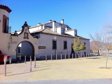 Casa de las Cruceras (Ávila) Casa de las Cruceras (Ávila)