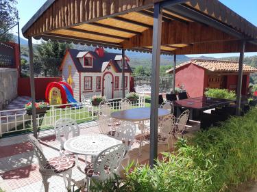 La Bellota, El Fresno, La casita Roja y VUT los Faroles (Ávila) La Bellota, El Fresno, La casita Roja y VUT los Faroles (Ávila)