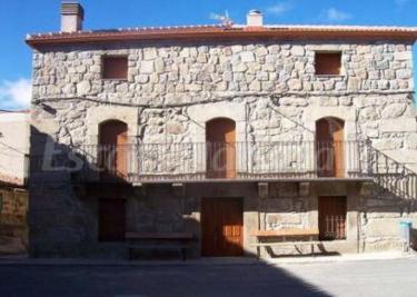 Casa Rural El Salón del Baile (Ávila) Casa Rural El Salón del Baile (Ávila)