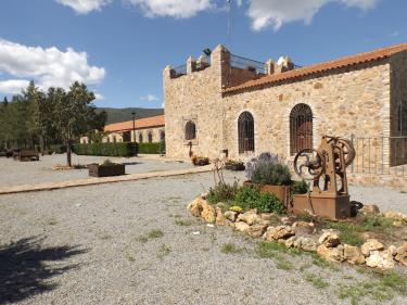 Hote l- Casa Rural Las Navas (Badajoz) Hote l- Casa Rural Las Navas (Badajoz)