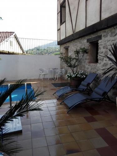 Apartamentos La Iguana (Cáceres) Apartamentos La Iguana (Cáceres)