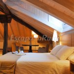 Habitación Suite Abuhardillada ( 2,3,4,5 personas)