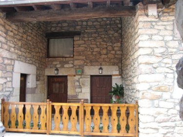 Casa Rural La Panadera, La Cuadra y La Leñera (Cantabria) Casa Rural La Panadera, La Cuadra y La Leñera (Cantabria)