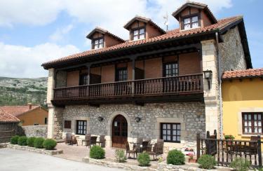 Posada la Busta (Cantabria) Posada la Busta (Cantabria)