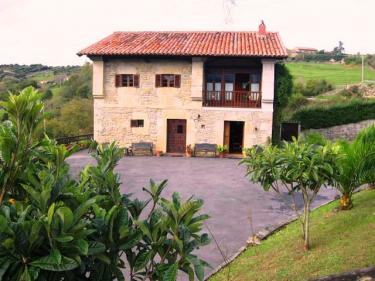 Casa La Ribera de Camijanes (Cantabria) Casa La Ribera de Camijanes (Cantabria)