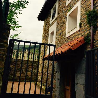 Apartamentos Rurales La Compuerta (Cantabria) Apartamentos Rurales La Compuerta (Cantabria)