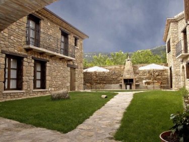 Casa Basilisa I y II (Huesca) Casa Basilisa I y II (Huesca)