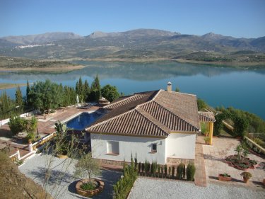 Casa rural Rocio y Paloma (Málaga) Casa rural Rocio y Paloma (Málaga)