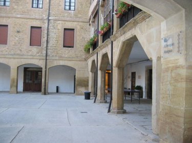 Hospedería Beitu (Navarra) Hospedería Beitu (Navarra)