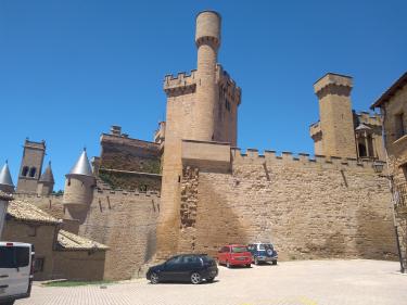 Apartamento y Casa Rural Castillo de Olite (Navarra) Apartamento y Casa Rural Castillo de Olite (Navarra)
