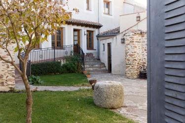 Casa Rural Cuesta Grande (Segovia) Casa Rural Cuesta Grande (Segovia)