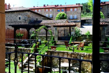 Hotel rural Lagunas de Urbión (Soria) Hotel rural Lagunas de Urbión (Soria)