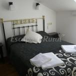 1. Habitación doble . Cama de matrimonio