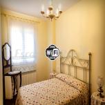 Habitación doble con cama de matrimonio 1