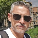 José López