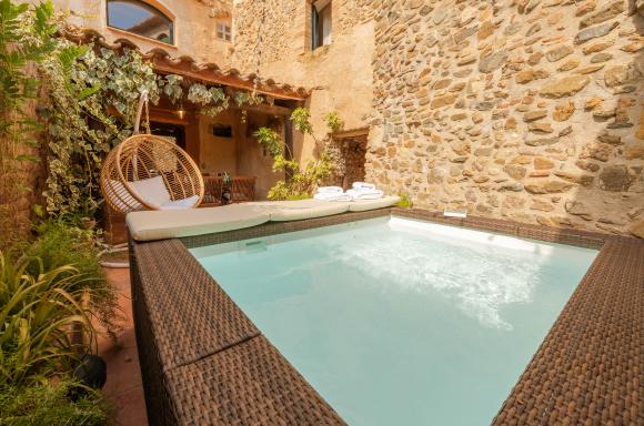 Cruïlles (Girona) Qué ver y dónde dormir