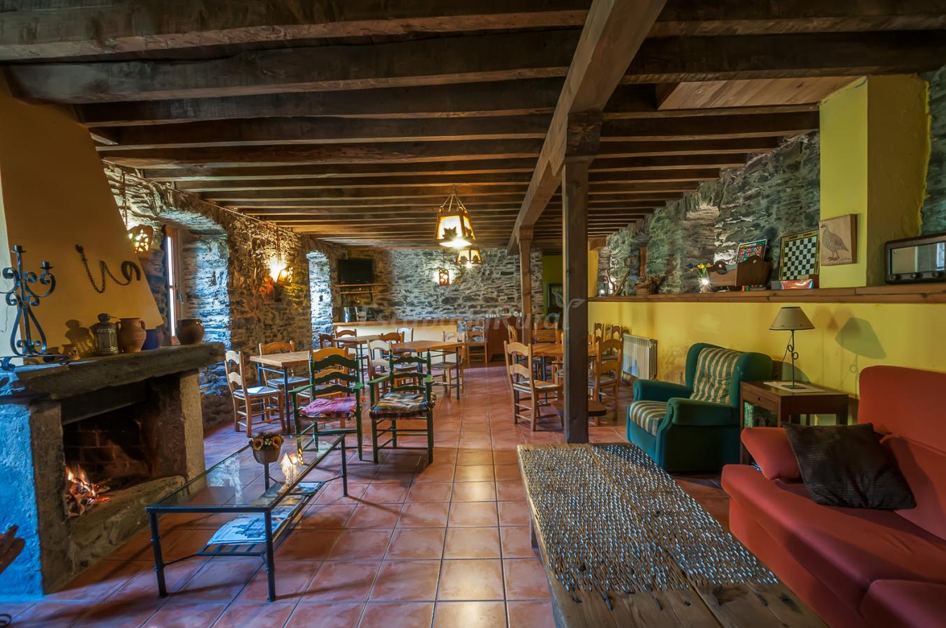 Fotos de Hotel rural El Urogallo - Casa rural en Murias de ...