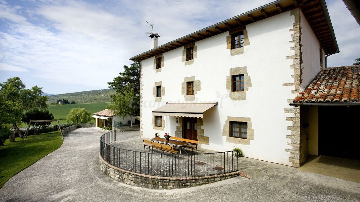 Fotos de Casa Rural Loretxea Casa rural en Izcue (Navarra) Fotos de Casa Rural Loretxea Casa rural en Izcue (Navarra)