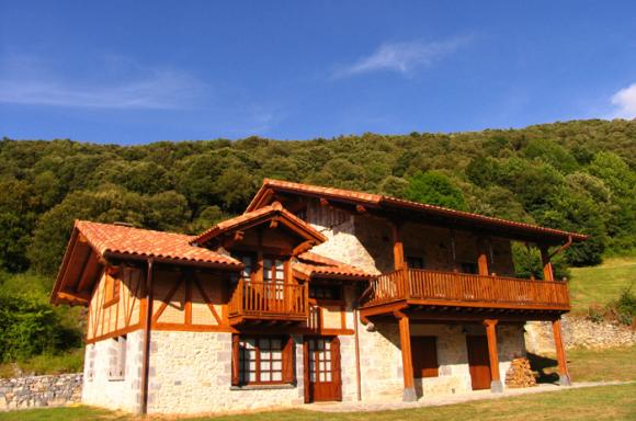 Azkarate (Navarra): Qué ver y dónde dormir
