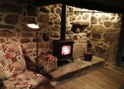 lareira con chimenea