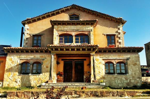 Escobar de Polendos (Segovia) Qué ver y dónde dormir