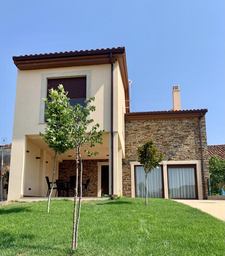 Casa Rural Flor de Jara Casa rural en Trabazos (Zamora)